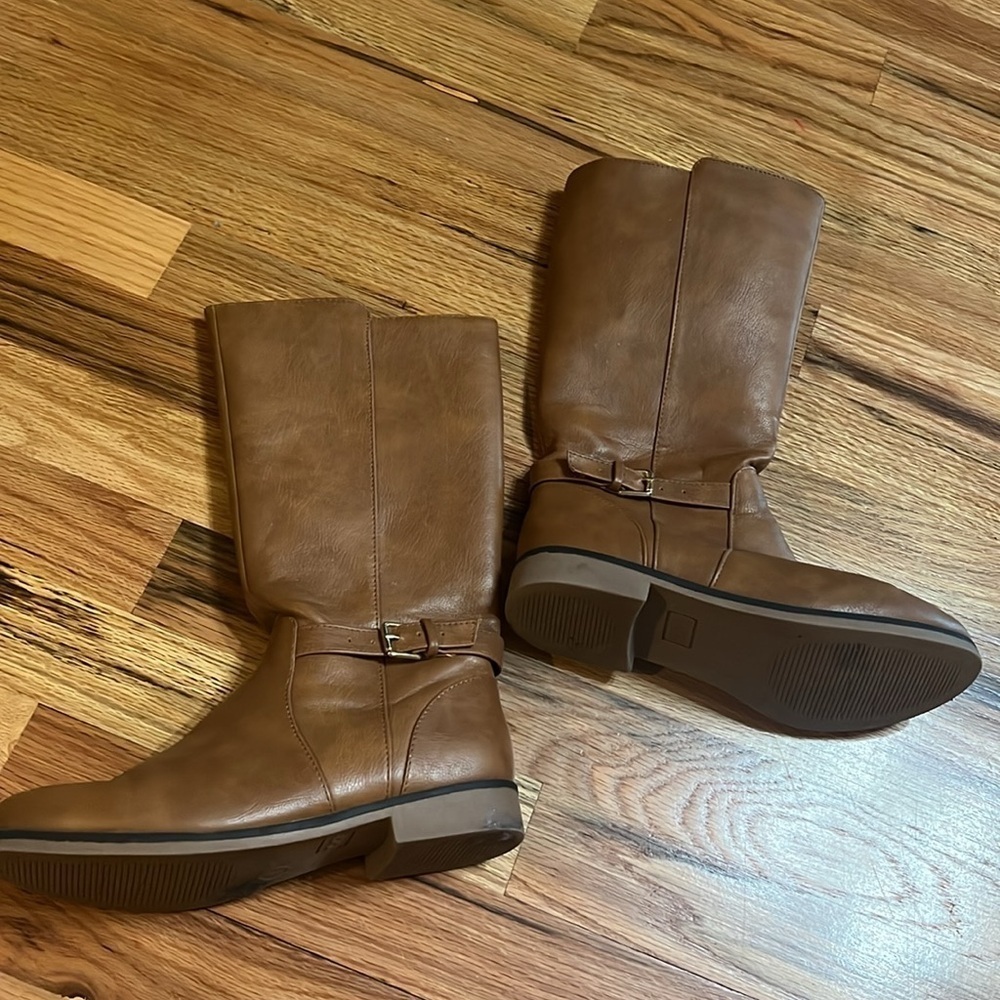Children’s Place Riding Boot - Picture 2 of 5